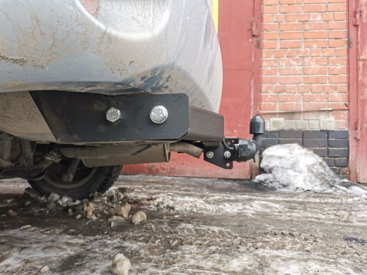 Фаркоп Halty для Toyota Voxy R70 (Mk.II) 2007-2014/ Toyota Noah R70 (Mk.II) 2007-2014 шар А фото 7