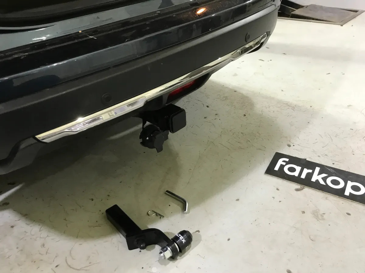Фаркоп TowRus для Nissan X-Trail (Mk.III) T32 2014-2022 Шар Е с антистуком фото 3