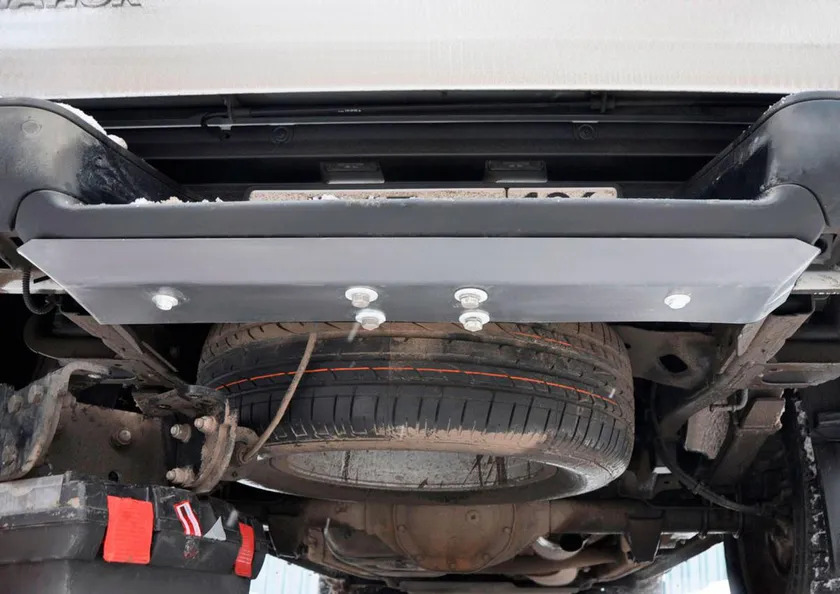 Защита алюминиевая Rival для заднего бампера Volkswagen Amarok 2010-2019 фото 2