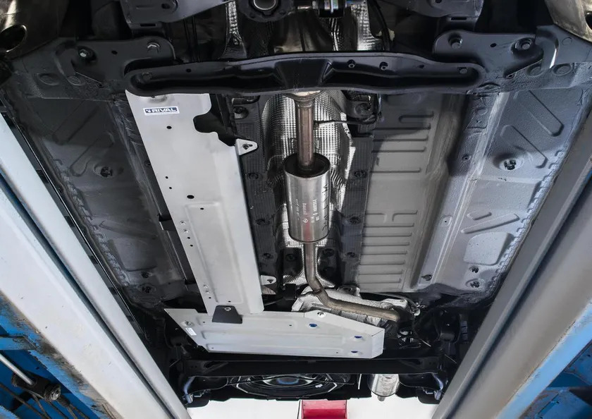 Защита алюминиевая Rival для топливного бака Nissan Terrano III FWD 2014-2017 2017-2022 фото 2