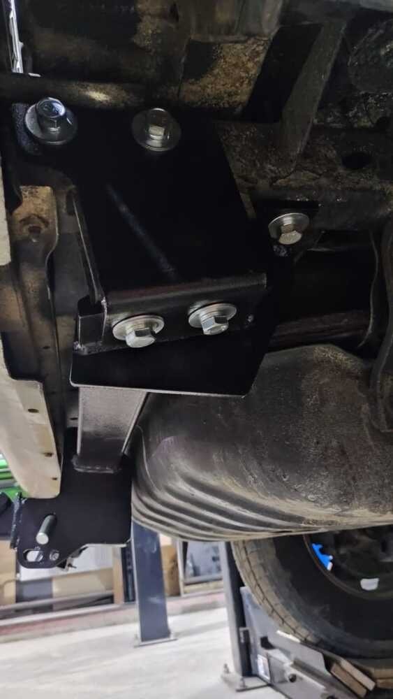 Фаркоп Halty для Isuzu Trooper / Bighorn 1991-2002 /  Opel Monterey 1991-1999 Шар А фото 2