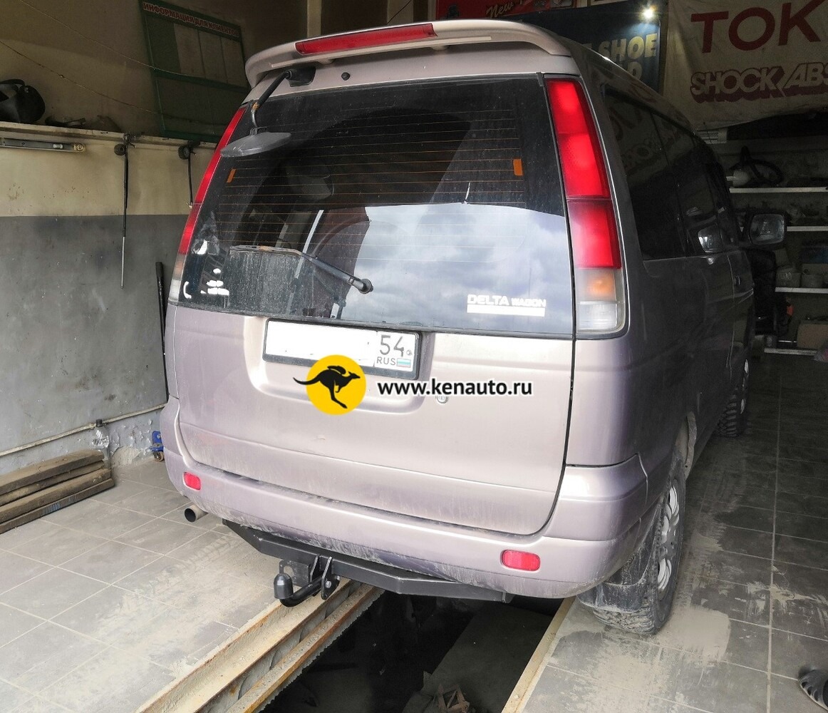 Фаркоп Halty для Toyota Lite Ace Noah (Mk.I) 1996-2001 /  Toyota Town Ace Noah (Mk.V) 1996-2001 /  Toyota Lite Ace (Mk.V) 1996-2007 /  Toyota Town Ace 1996-2007 (Mk.III кроме Road Tourer) / Daihatsu Delta 1996-2001 крепление шара на двух болтах фото 2