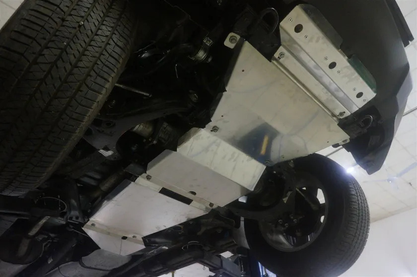 Защита алюминиевая АВС-Дизайн для радиатора, картера, КПП, РК Chevrolet TrailBlazer II 2012-2016 фото 2