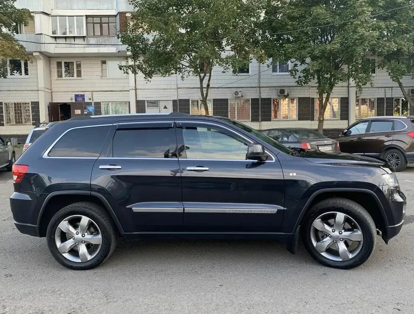 Дефлекторы Cobra Tuning для окон (c хром. молдингом) Jeep Grand Cherokee WK2 2014-2022 фото 3