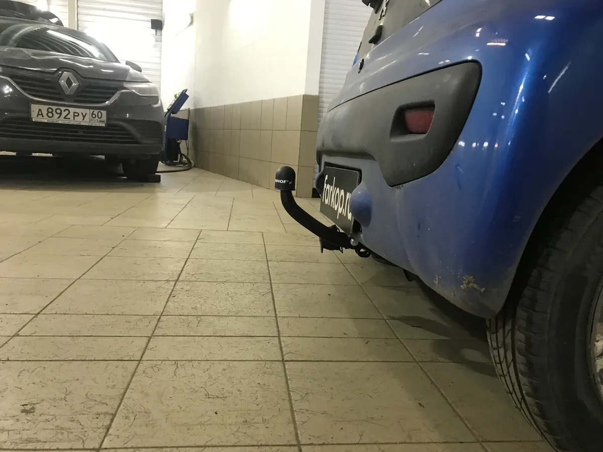 Фаркоп Steinhof для Toyota Aygo B10 (Mk.I) 2005-2014 / Peugeot 107 (Mk.I) 2005-2014 /  Citroen C1 (Mk.I) 2005-2014 Шар А фото 2