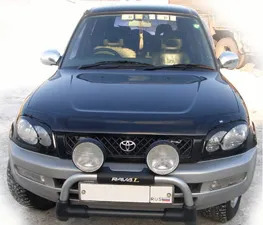 Дефлектор SIM для капота Toyota RAV4 1995-2000