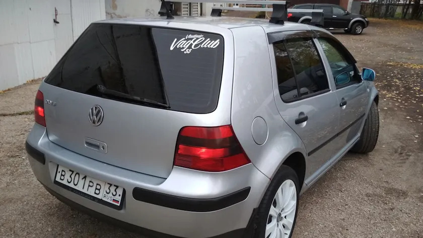 Дефлекторы Cobra Tuning для окон Volkswagen Golf IV 5-дв. xэтчбек 1997-2005 фото 4