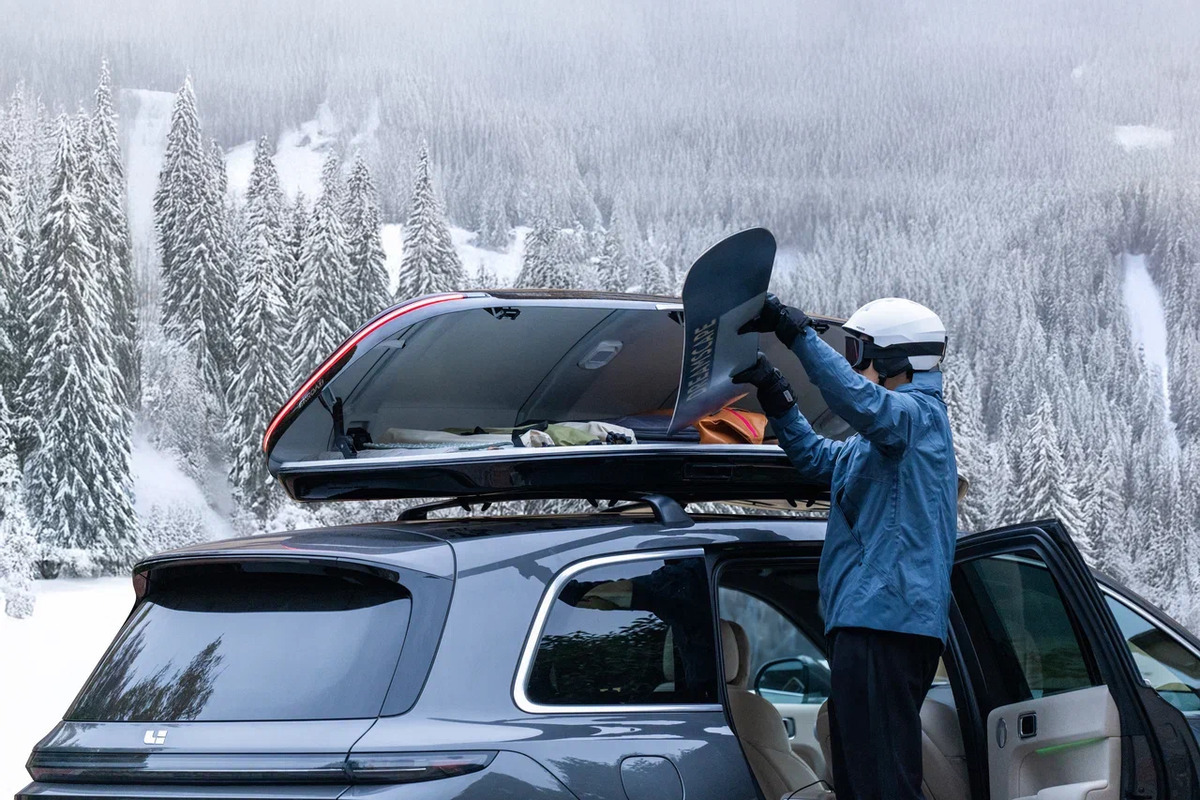 Автобокс Enroad Nomadix Pro Roof Box (XL -Slim-400-E-white） фото 4