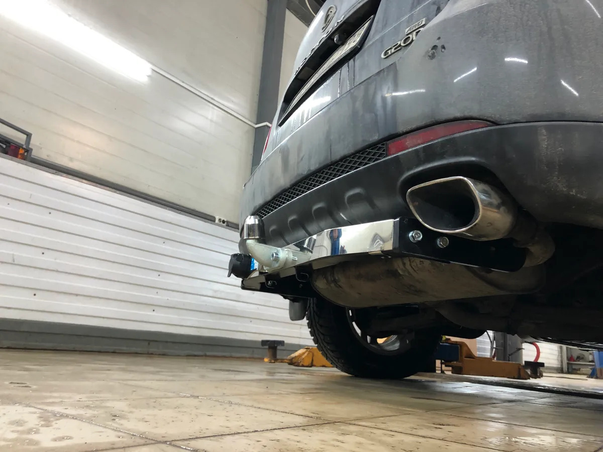 Фаркоп с накладкой из нержавеющей стали Baltex для SsangYong Actyon (Mk.II) 2011-2016 Шар F фото 4