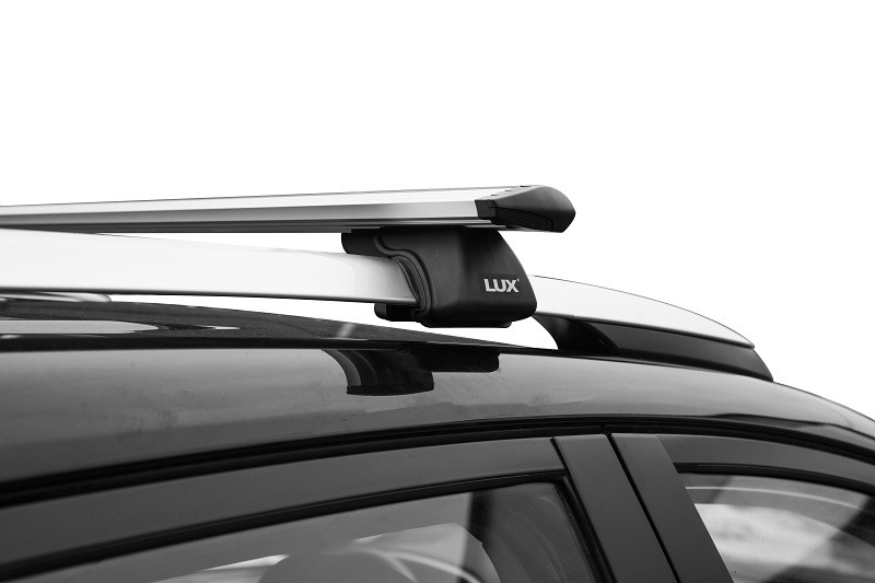 Багажник универсальный на рейлинги LUX КЛАССИК крыловидные дуги черные фото 4
