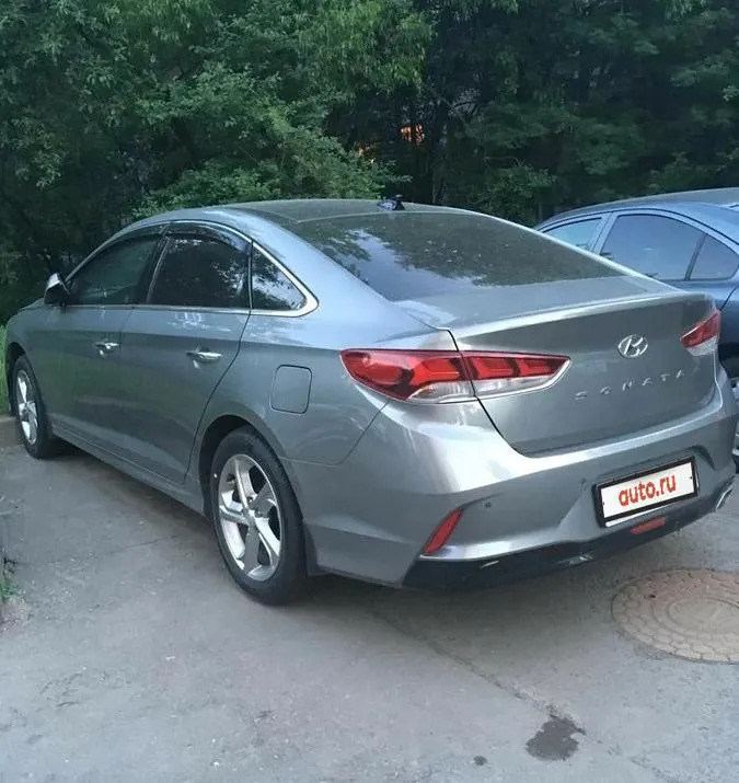 Дефлекторы Сobra с хромированным молдингом для окон Hyundai Sonata VII LF седан 2014-2019 фото 2