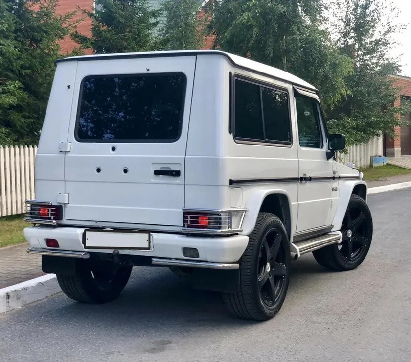 Дефлекторы Cobra Tuning для окон Mercedes-Benz G-Класс W463 3-дв. 1990-2022 (Гелендваген) фото 3