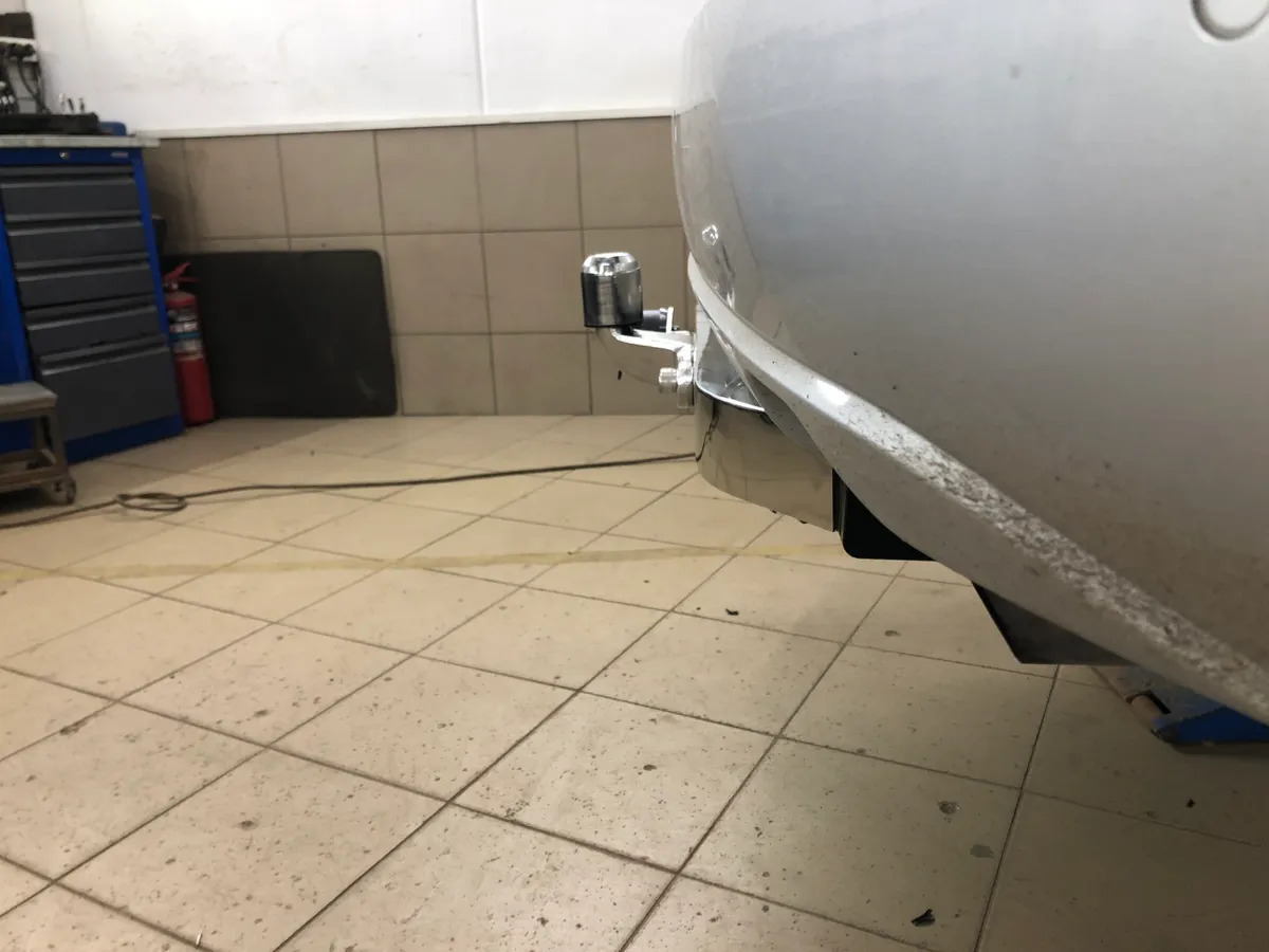 Фаркоп с накладкой из нержавеющем стали BALTEX для  LEXUS GX 460 (Mk.II) 2014- Шар F фото 6