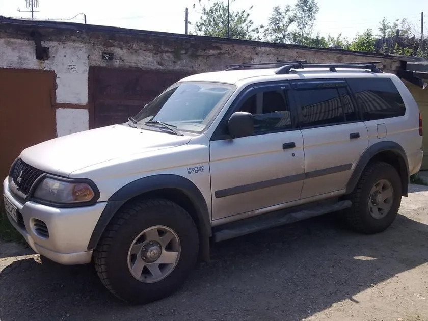 Дефлекторы V-Star для окон Mitsubishi Pajero Sport I 1998-2008 фото 2