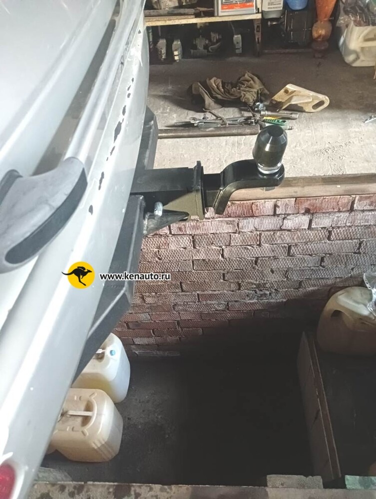 Быстросъёмный Фаркоп Halty для Toyota Lite Ace Noah (Mk.I) 1996-2001 / Toyota Town Ace Noah (Mk.V) 1996-2001 / Toyota Lite Ace (Mk.V) 1996-2007 / Toyota Town Ace 1996-2007 (Mk.III кроме Road Tourer) / Daihatsu Delta 1996-2001 Шар Е фото 6