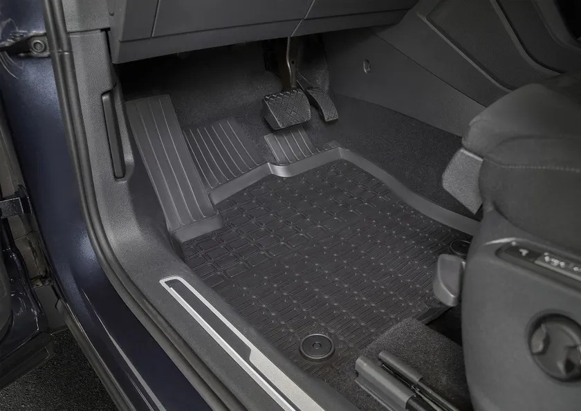 Комплект ковриков Rival для салона и багажника Volkswagen Tiguan II (ровный пол багажника, DSG РКПП) 2016-2020 2020-2022 фото 2