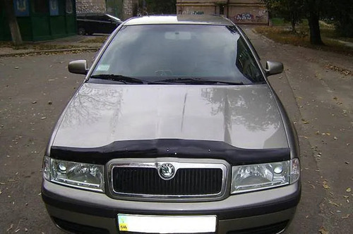 Дефлектор SIM для капота Skoda Octavia Tour 1996-2010