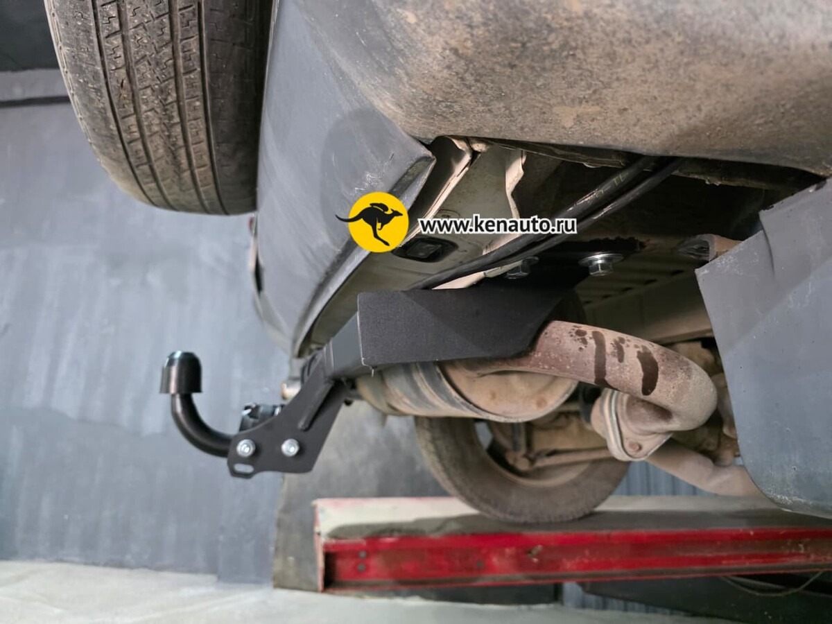 Фаркоп Halty для на Toyota RAV 4 (Mk.I) 1994-2000 Шар А фото 3