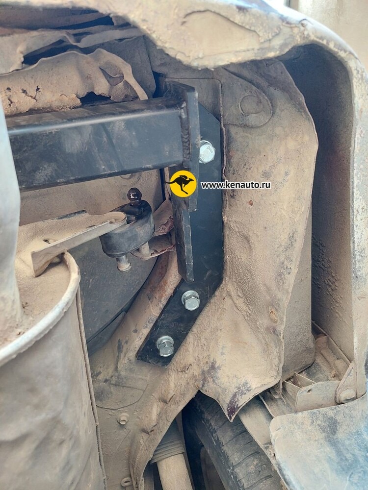Фаркоп Halty для Toyota Voxy R60 (Mk.I 4WD) 2001-2007 / Toyota Noah R60 (Mk.I 4WD) 2001-2007 Шар А фото 7