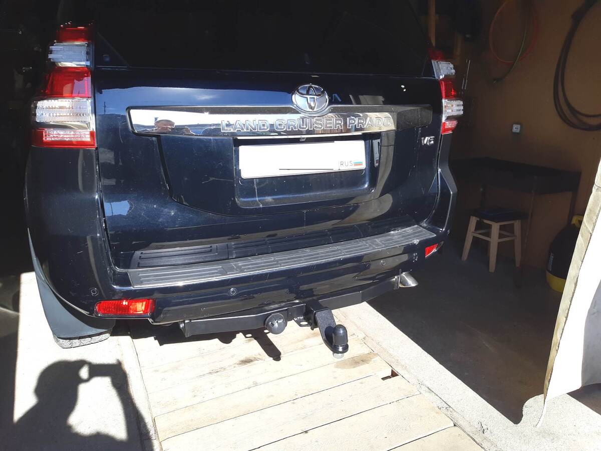 Фаркоп Бизон для Toyota Land Cruiser Prado 120, 150 (Mk.III, IV) 2009-2023/ Lexus GX J120,150 2003-2023 шар Е (система антистук) фото 4