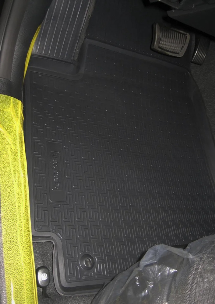 Комплект ковриков Rival для салона и багажника Hyundai Solaris I седан 2010-2014 фото 2