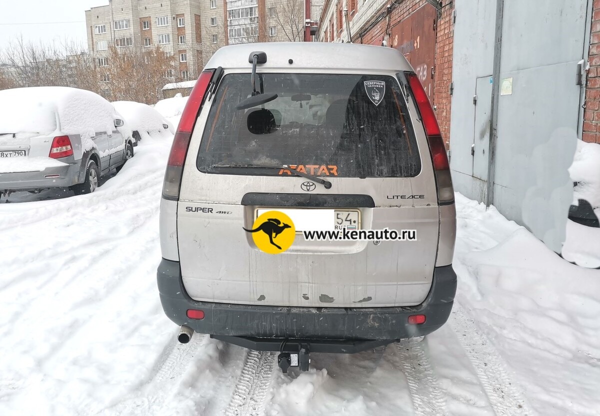 Фаркоп Halty для Toyota Lite Ace Noah (Mk.I) 1996-2001 /  Toyota Town Ace Noah (Mk.V) 1996-2001 /  Toyota Lite Ace (Mk.V) 1996-2007 /  Toyota Town Ace 1996-2007 (Mk.III кроме Road Tourer) / Daihatsu Delta 1996-2001 крепление шара на двух болтах фото 3
