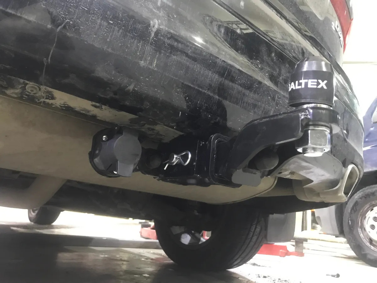 Быстросъёмный фаркоп TowRus с системой антистук для Volvo XC90 (Mk.II) 2014- / Volvo XC60 (Mk.II) 2017- Шар Е фото 2