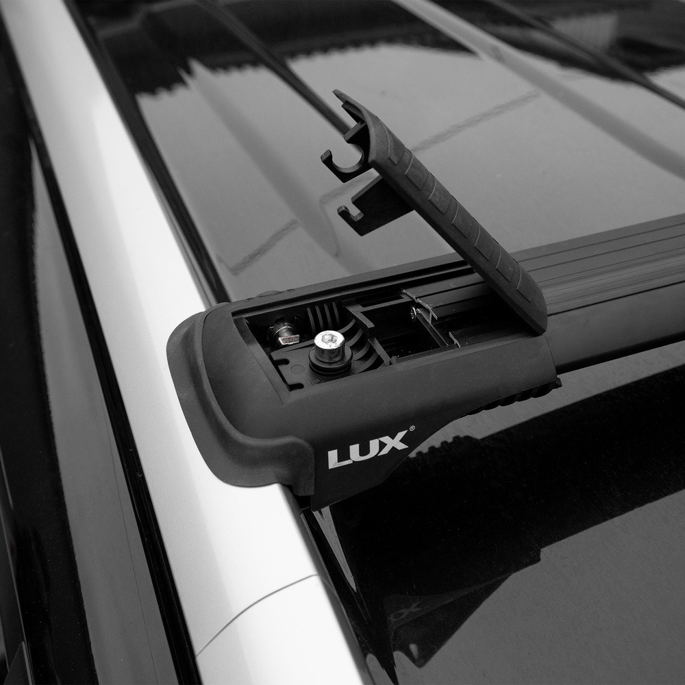 Багажник на рейлинги Lux Хантер L55-B черный фото 9