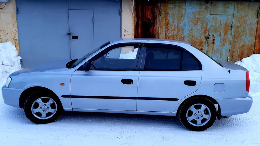 Дефлекторы Cobra Tuning для окон Hyundai Accent 1999-2005 фото 3