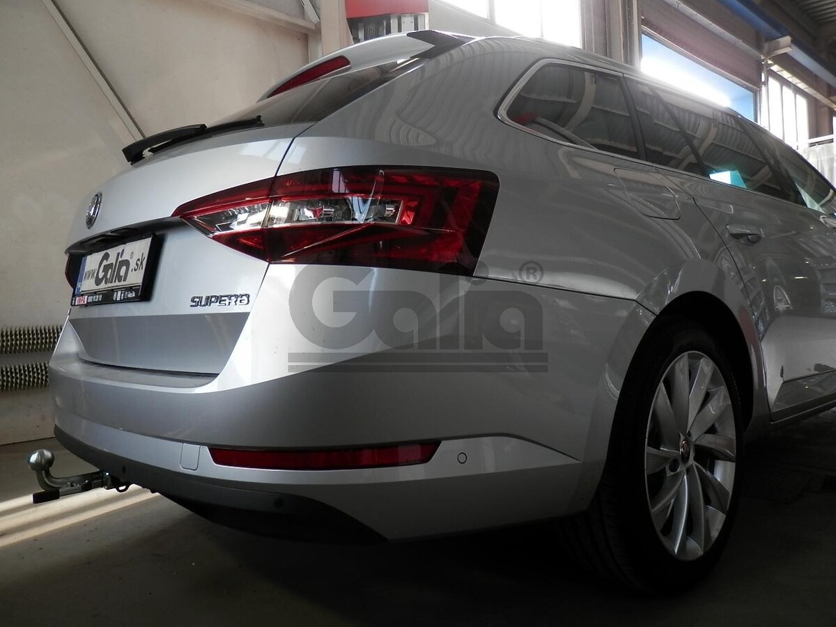 Быстросъёмный оцинкованный фаркоп GALIA для  Volkswagen Passat B8 (Mk.VIII седан/универсал 2014-2023, в т.ч. Alltrack B8 2015-20230  / Skoda Superb (Mk.III седан/универсал 2015-2024 Шар V фото 2