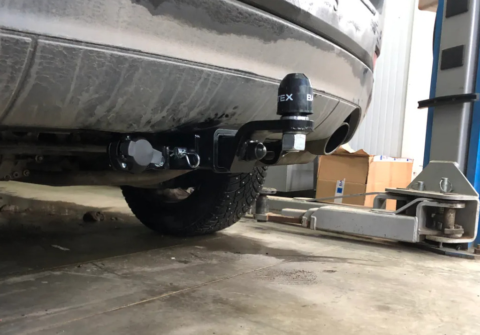 TowRus Фаркоп Jeep Grand Cherokee WK2 (Mk.IV) 2010-2021 (кроме авто с AdBlue и SRT) шар Е (система антистук) фото 6