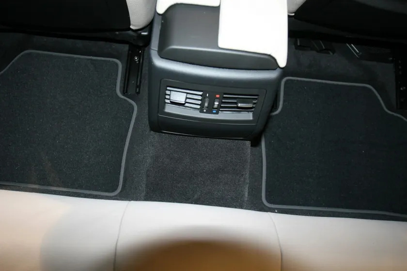 Коврики текстильные Autofamily для салона BMW 3 E90 седан АКПП 2006-2011 фото 2