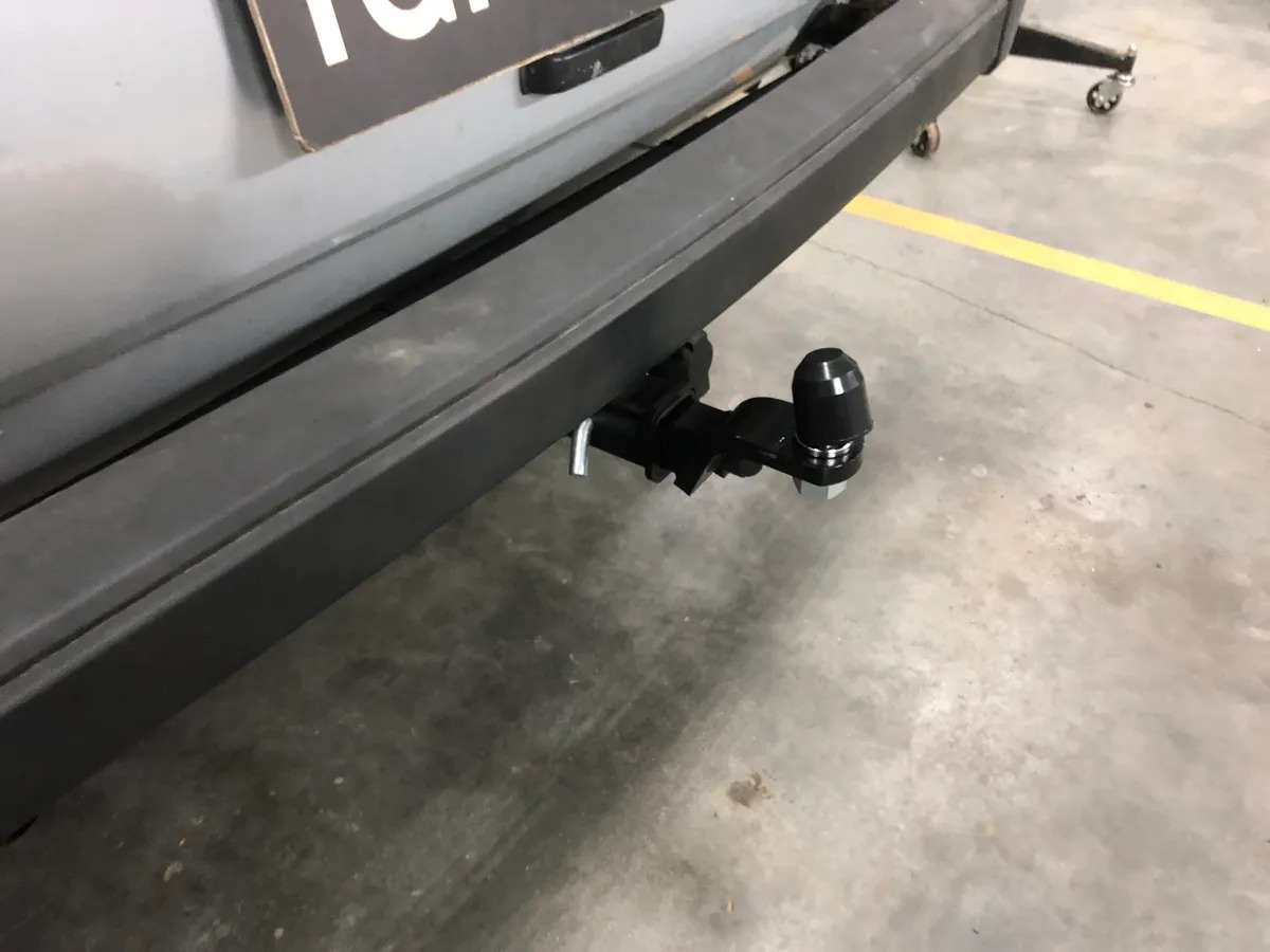 Быстросъёмный фаркоп TowRus для Lada Niva Legend 2021- / Lada 4x4 2006-2020 /  Lada 4x4 Urban 2014-2020 /  Lada Niva 1977-2006 Шар Е с антистуком  фото 9