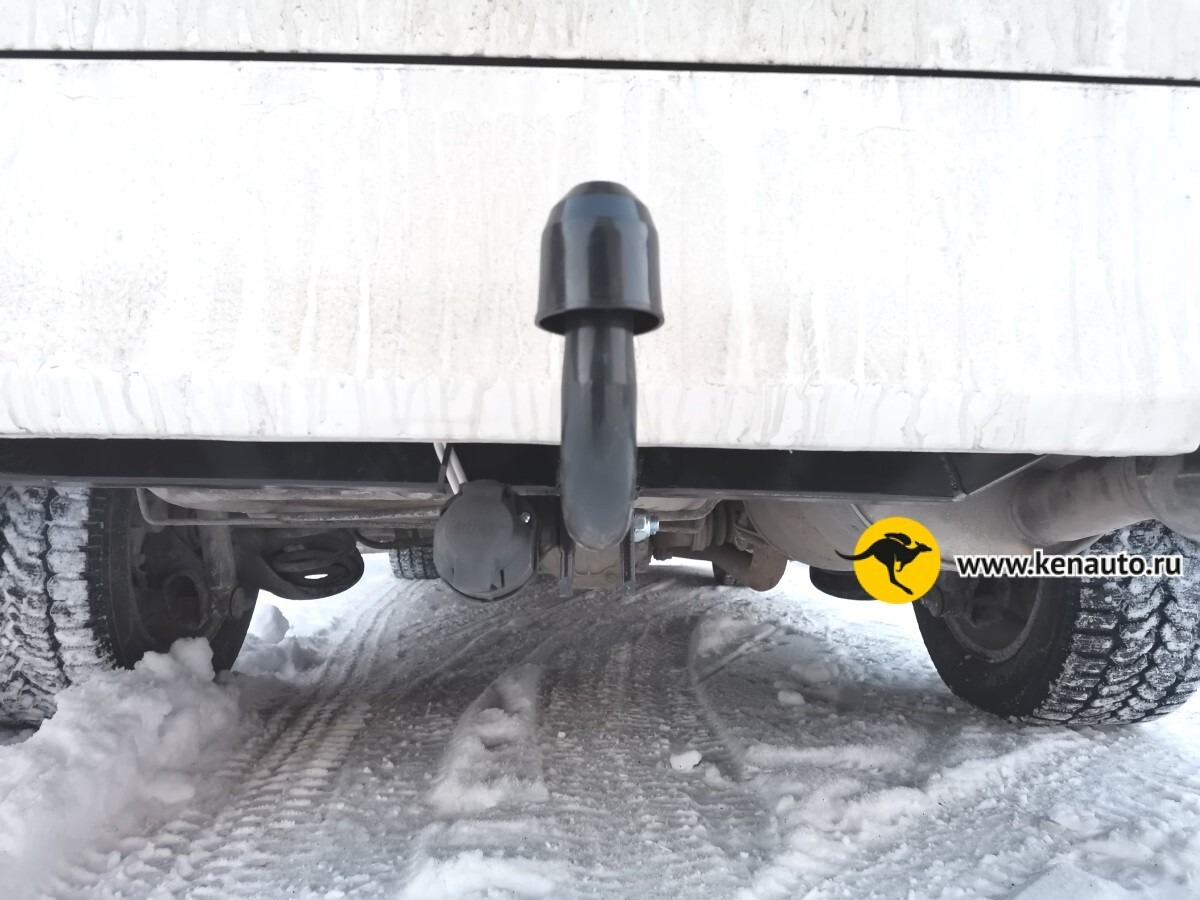Фаркоп Halty для Toyota Alphard H10 (Mk.I) 2002-2008 Шар А фото 3