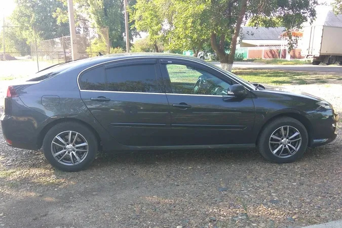 Дефлекторы V-Star для окон Renault Laguna III xэтчбек 5-дв. 2007-2015 фото 2