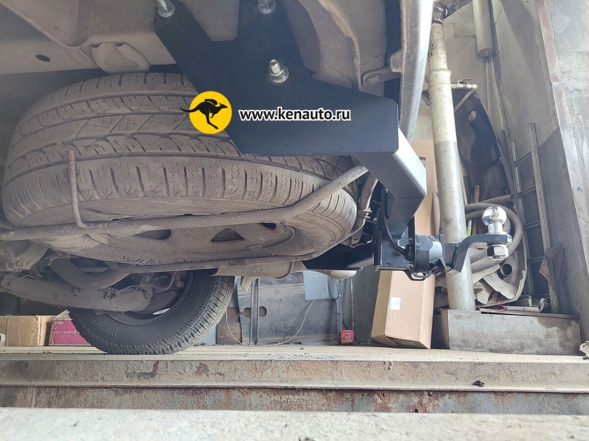 Быстросъёмный фаркоп Halty для Toyota Granvia XH10 (Mk.I) 1995-2004 /  Toyota Grand Hiace xH10 1999-2002 /  Toyota Hiace H12, H22, H18, H28 1995-2005 Шар Е фото 4