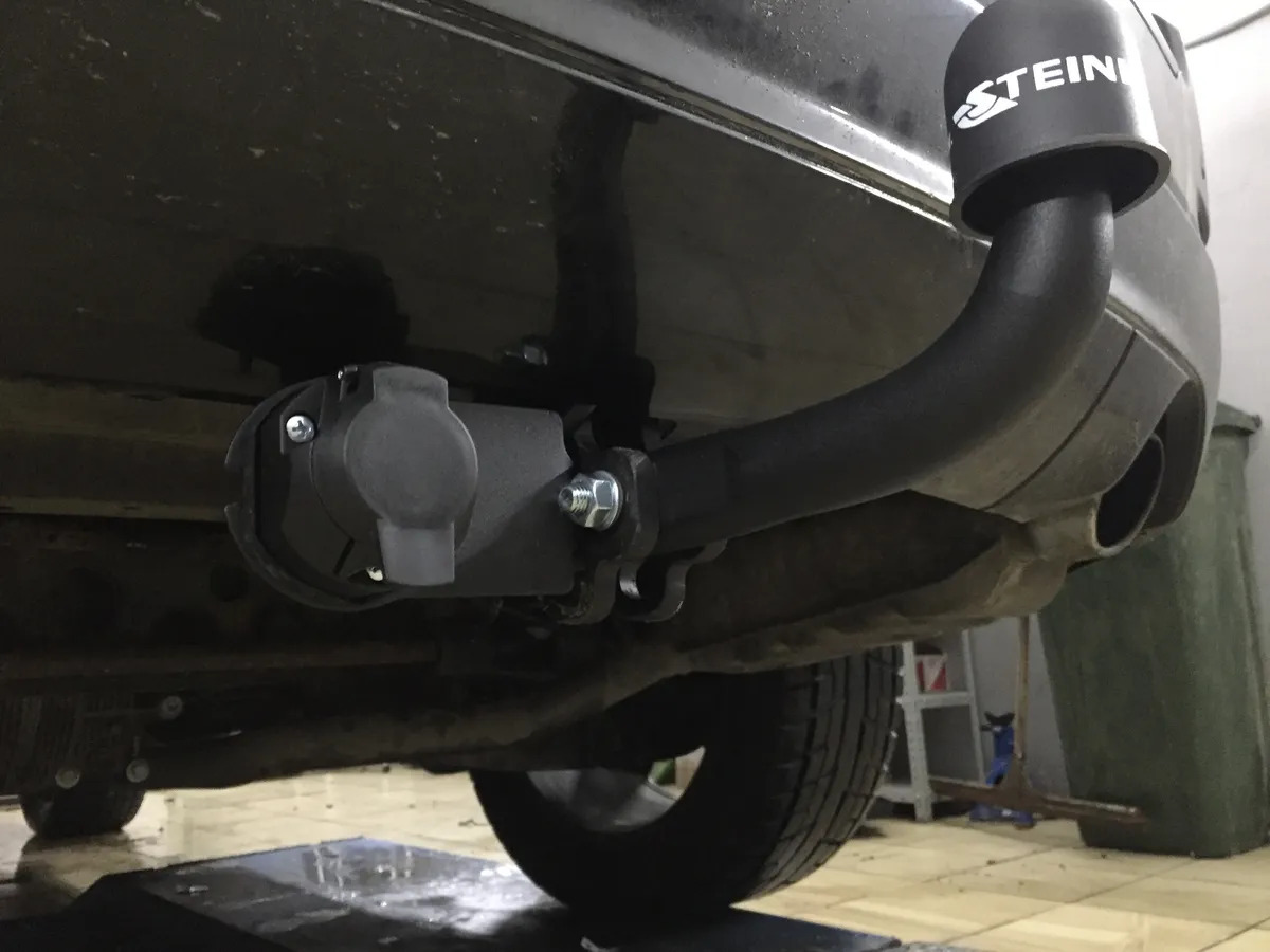 Фаркоп Steinhof для Jeep Grand Cherokee WK2/WK11/WK14  (Mk.IV кроме SRT / Summit) 2010-2021 Шар А фото 9