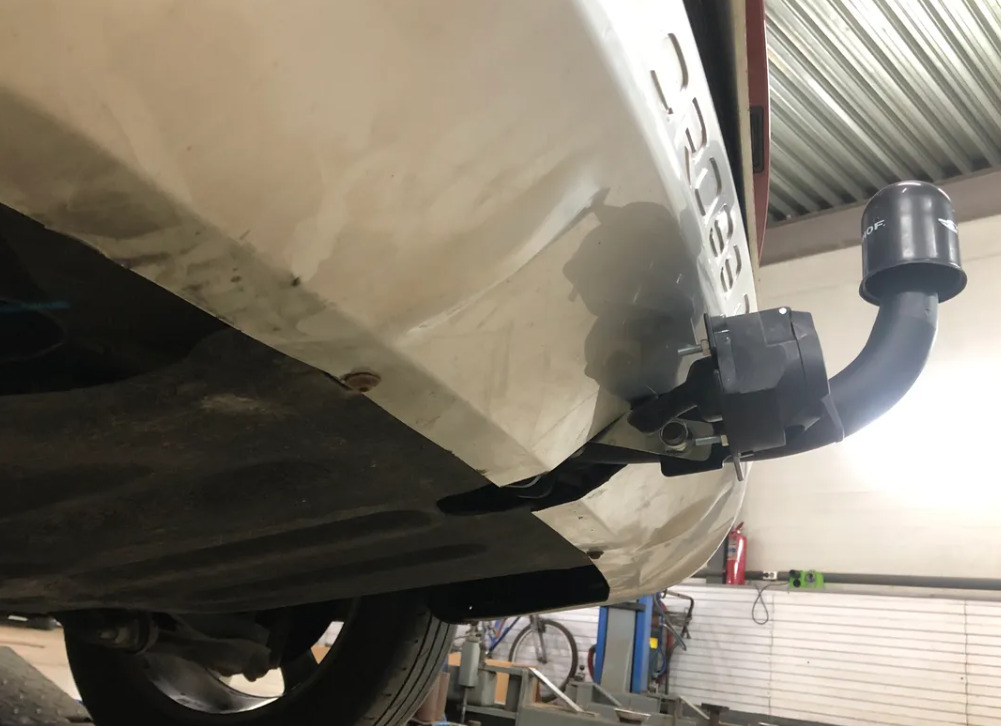 Фаркоп Steinhof для Volvo V40 MV (Mk.II), в т.ч. Cross Country 2012-2019 шар А фото 3