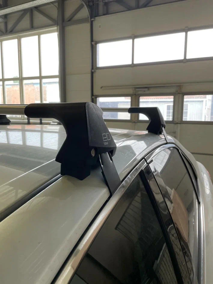Багажник модельный на гладкую крышу PILIGRIM TANA крыловидные дуги фото 3