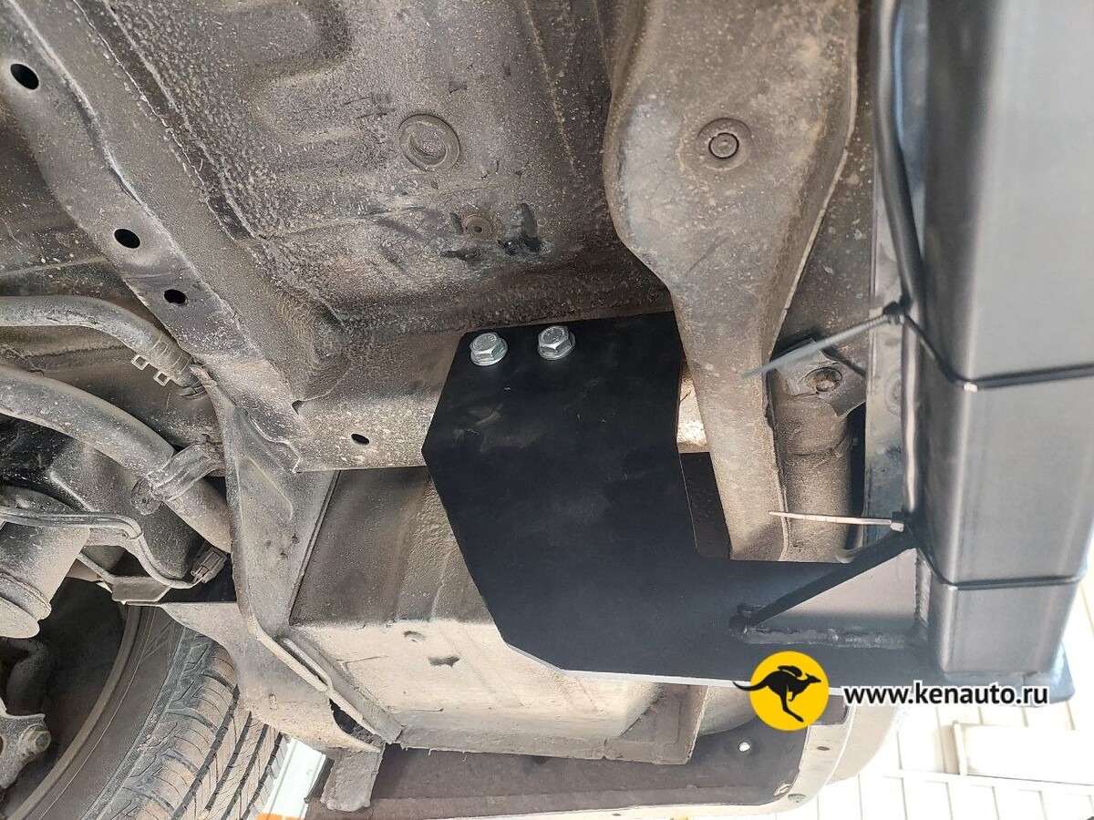 Фаркоп Halty для Nissan Elgrand E51 (Mk.II) 2002-2010 шар Е фото 4