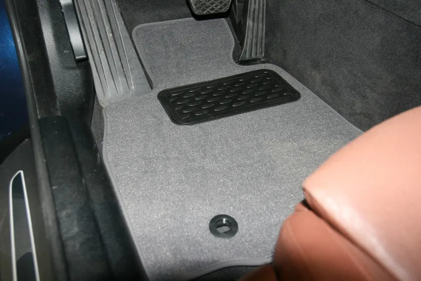 Коврики текстильные Autofamily для салона BMW 6 F13 купе АКПП 2011-2022 фото 3