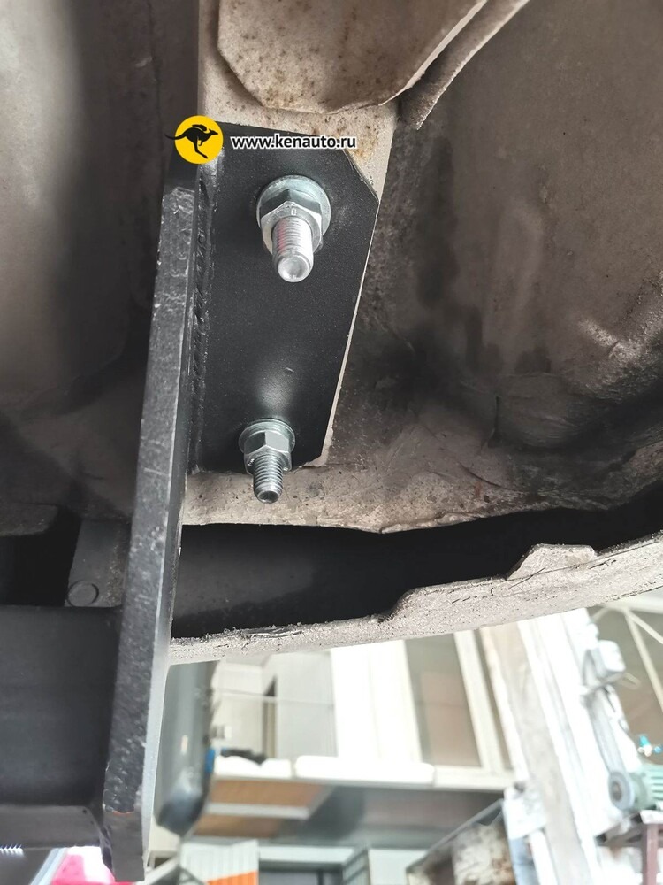 Фаркоп Halty для Toyota Caldina 190 /  191 /  195/ 210 / 211 /  215 /  216 (Mk.I) 1992-2002 Шар А фото 5