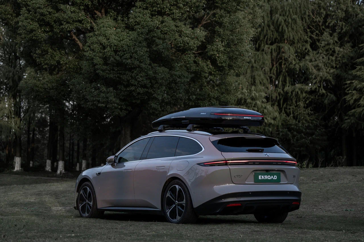 Бокс на крышу Enroad Nomadix Pro XXL Slim 450 черный глянцевый фото 10