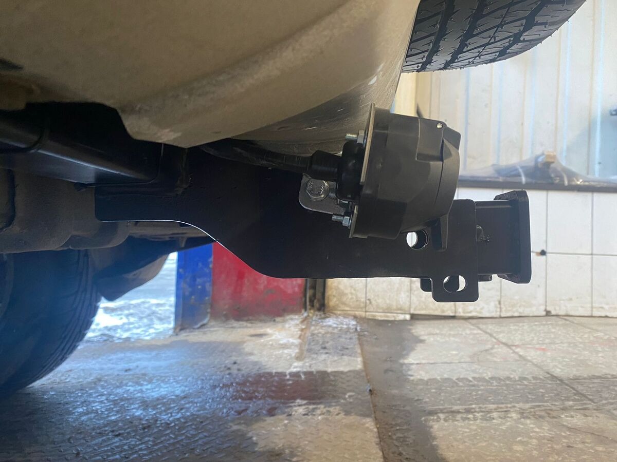 Фаркоп Трейлер для Mitsubishi Pajero III V60 (Mk.III) 2000-2007/ Mitsubishi Pajero IV V90 (Mk.IV) 2007-2020 шар Е  фото 2