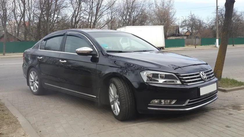 Дефлекторы V-Star для окон (с хром. молдингом) Volkswagen Passat B7 седан 2010-2014 фото 6