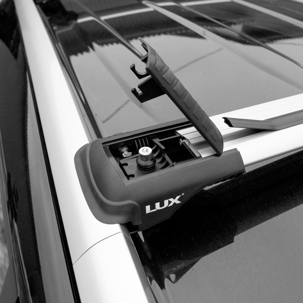 Багажник на рейлинги Lux Хантер L45-R фото 13