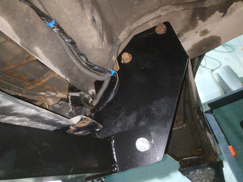 Быстросъёмный с системой антистук Бизон для Mitsubishi Pajero (Mk.III/Mk.IV) 2000-2020 Шар Е фото 7