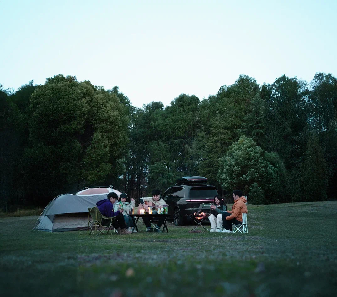 Бокс на крышу Enroad Nomadix Pro XXL Slim 450 черный глянцевый фото 17