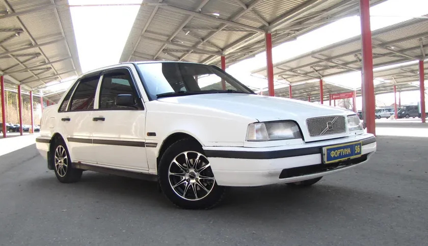 Дефлекторы Cobra Tuning для окон Volvo 460 cедан 1988-1994 фото 4