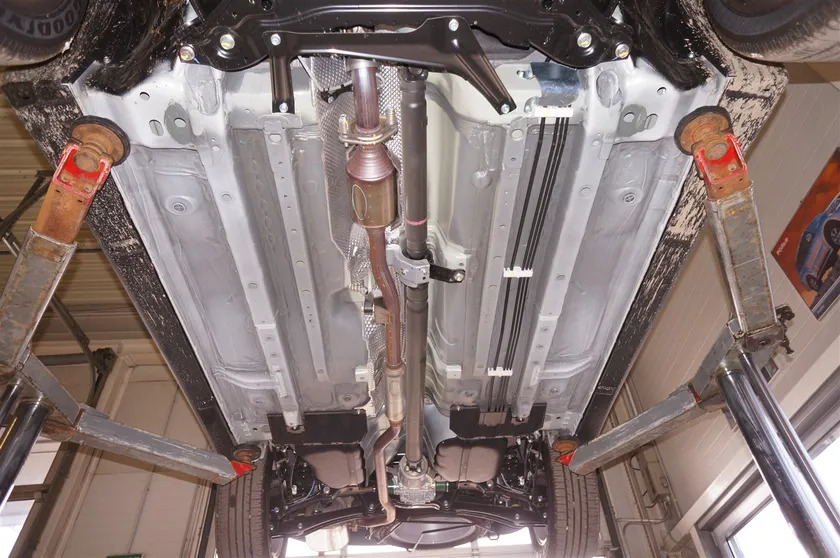 Защита алюминиевая АВС-Дизайн для топливного трубопровода Mitsubishi Outlander III 2013-2022 фото 3